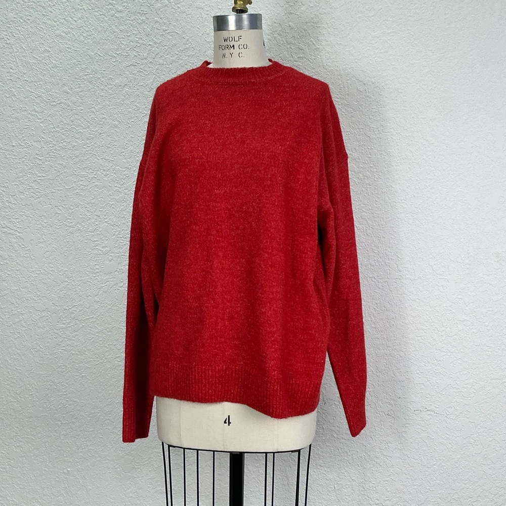 Red crew neck wool sweater size L